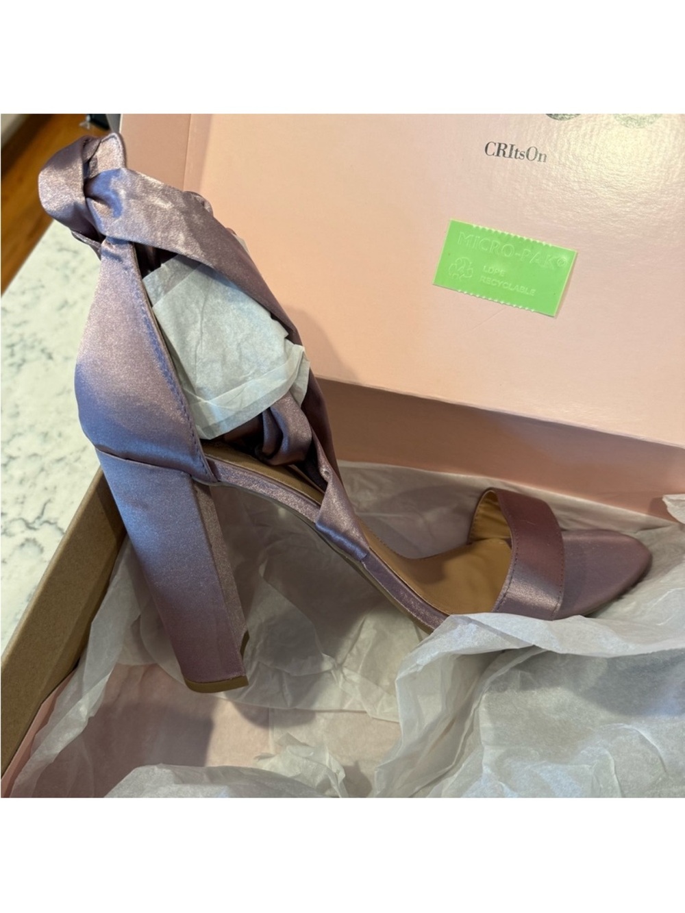 🏷️ NIB 💜 Lavender Satin Ankle Tie Block Heel Sandals size 10